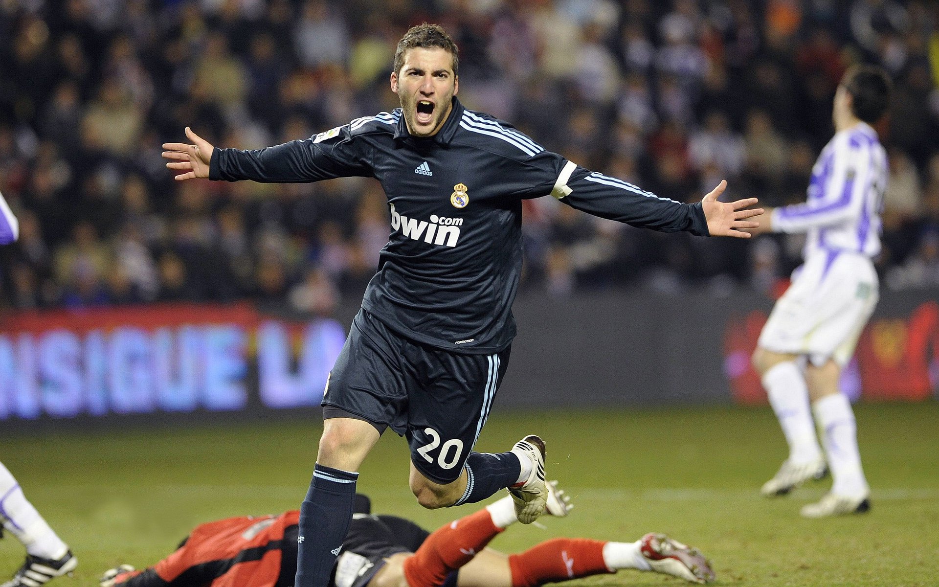 罗德里临危受命,埃及点球鏖战险胜塞内加尔背后的战术博弈